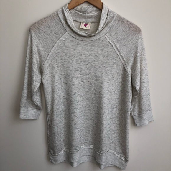 H.I.P. 3/4 Sleeve Lightweight Super Soft Top Size L - Picture 2 of 6